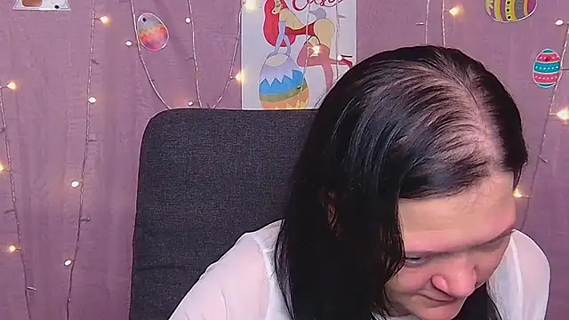 LauraFinn online show from March 29, 2026, 6:20 pm