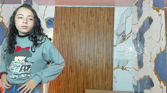 Snapshot of Alyce_tay1 chatting on April 9, 2026, 11:27 am Alyce tay1 online show from April 9, 2026, 11:27 am