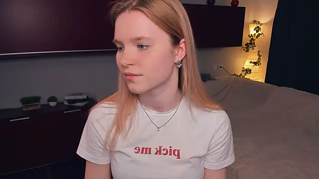 DelmaLasky online show from April 1, 2026, 1:41 pm