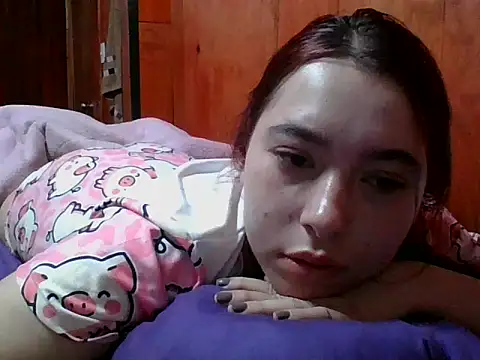 Annisof000 online show from March 22, 2026, 10:06 am