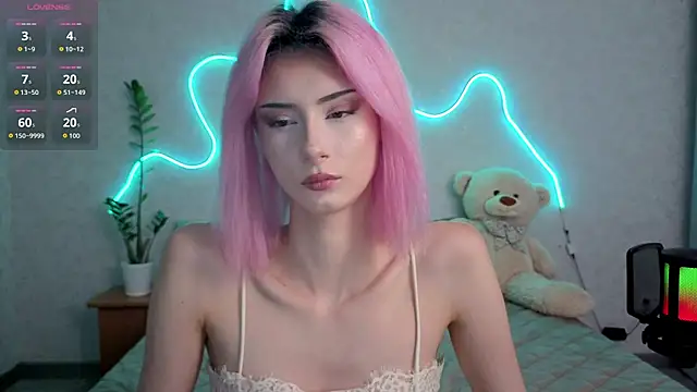 kittysocutie online show from July 12, 2026, 12:33 am