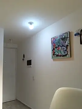 loveska4201 online show from April 5, 2026, 3:35 am