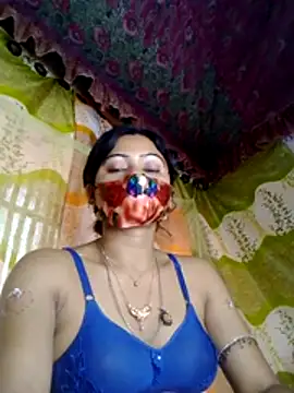 Snapshot of sexymoon2233 chatting on March 31, 2026, 7:32 am sexymoon2233 online show from March 31, 2026, 7:32 am