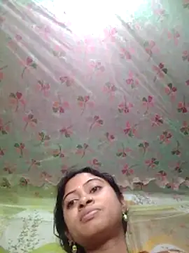 Snapshot of sexymoon2233 chatting on March 31, 2026, 8:00 pm sexymoon2233 online show from March 31, 2026, 8:00 pm