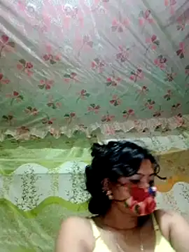 Snapshot of sexymoon2233 chatting on April 11, 2026, 11:30 pm sexymoon2233 online show from April 11, 2026, 11:30 pm