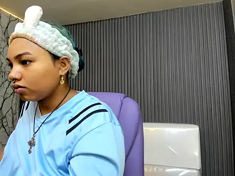 katteyes 20 online show from March 23, 2026, 8:08 pm