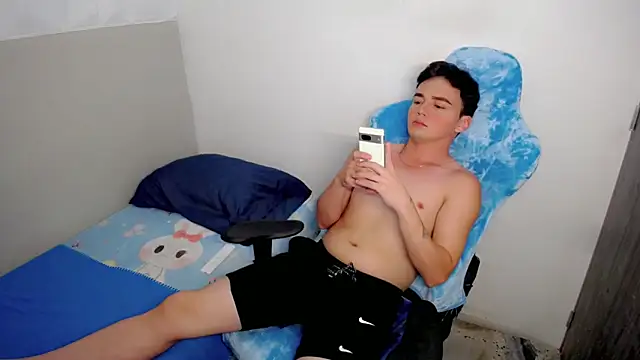 Mathias twinkk online show from March 25, 2026, 5:45 pm