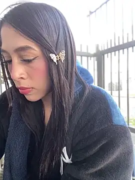 Snapshot of Ferrari_Pink chatting on April 12, 2026, 11:46 am Ferrari Pink online show from April 12, 2026, 11:46 am