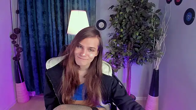 WillFobos online show from April 7, 2026, 9:38 pm