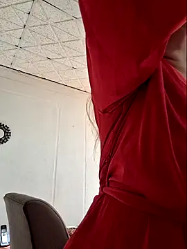 Snapshot of laurabassii chatting on April 2, 2026, 9:54 pm laurabassii online show from April 2, 2026, 9:54 pm