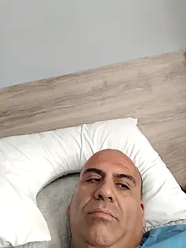 Snapshot of Guapo007sexy chatting on April 11, 2026, 8:56 pm Guapo007sexy online show from April 11, 2026, 8:56 pm