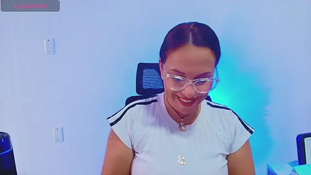 dalia milf co online show from April 7, 2026, 6:54 pm