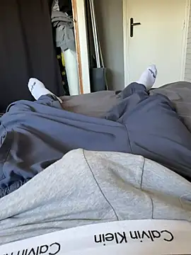 zoladj online show from April 7, 2026, 11:23 am