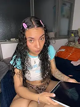 Dasha Zori online show from April 21, 2026, 2:56 pm