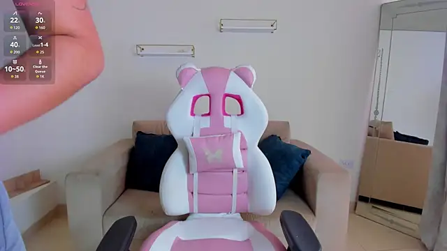 april smiith1 online show from March 26, 2026, 12:14 pm