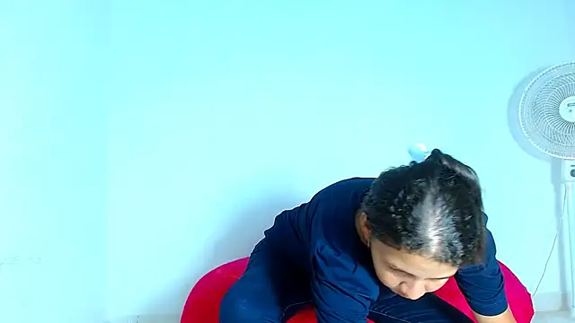 Snapshot of ambar69noir chatting on April 7, 2026, 11:28 pm ambar69noir online show from April 7, 2026, 11:28 pm