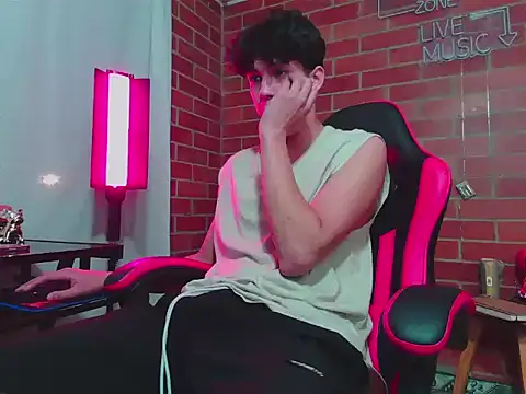 Kurtt   online show from April 12, 2026, 2:15 am