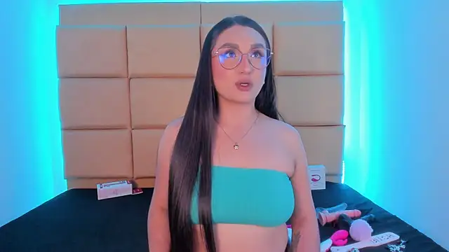 Kalessi cam online show from April 8, 2026, 10:11 pm