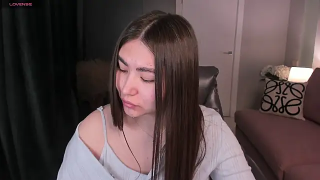 Snapshot of IceIcebabe_ chatting on April 11, 2026, 1:02 am IceIcebabe online show from April 11, 2026, 1:02 am