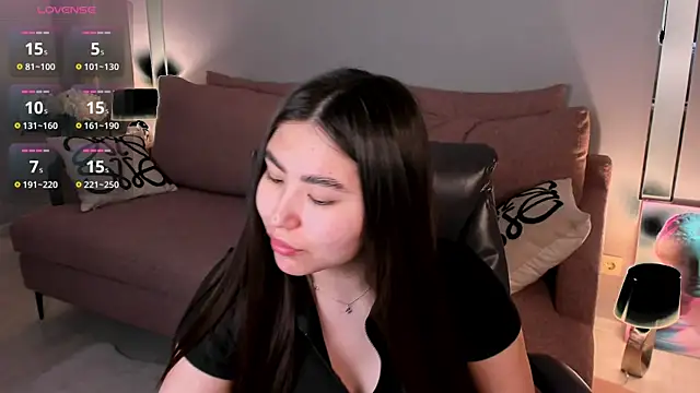 Snapshot of IceIcebabe_ chatting on April 6, 2026, 1:01 am IceIcebabe online show from April 6, 2026, 1:01 am