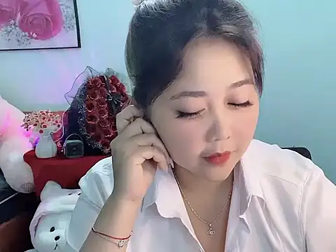 Nhanlu009 online show from April 5, 2026, 9:54 pm