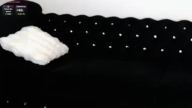 KassandraK26 online show from April 18, 2026, 5:43 am