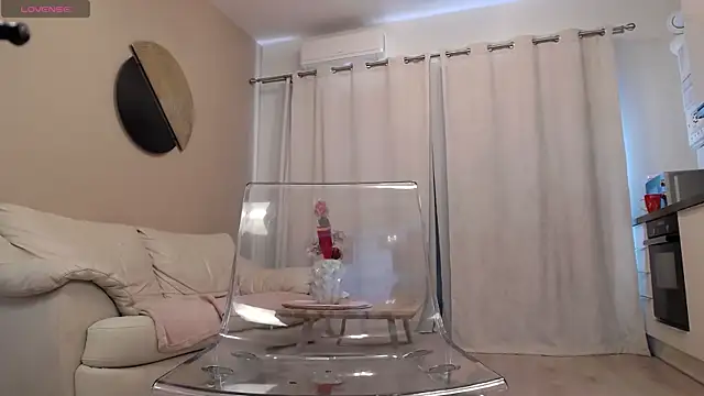 ClaraBarnezz online show from April 11, 2026, 7:45 am