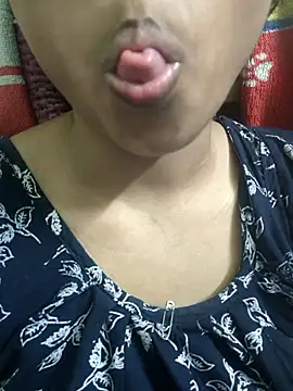 Snapshot of hotbhabhi_0 chatting on April 20, 2026, 1:13 pm hotbhabhi 0 online show from April 20, 2026, 1:13 pm