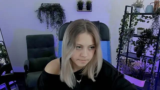 BlossomVibe online show from April 8, 2026, 7:43 am