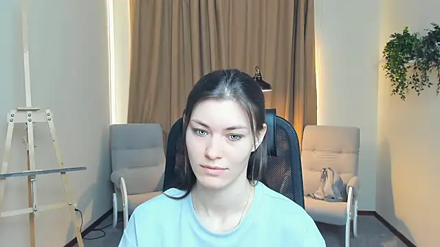 JulissaLipoma online show from March 21, 2026, 6:36 am