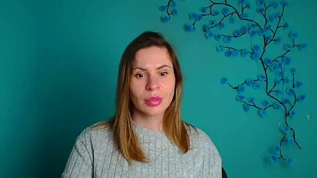 Kira raaaa online show from April 1, 2026, 11:22 am