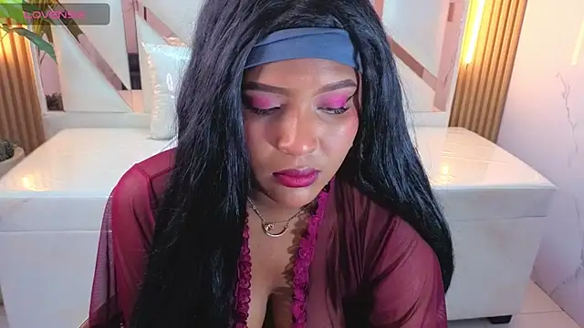 Snapshot of naomitp chatting on May 16, 2026, 12:37 pm naomitp online show from May 16, 2026, 12:37 pm