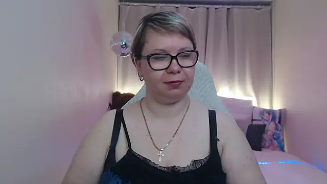 Snapshot of BonnnyBoobsy chatting on May 26, 2026, 6:28 pm BonnnyBoobsy online show from May 26, 2026, 6:28 pm