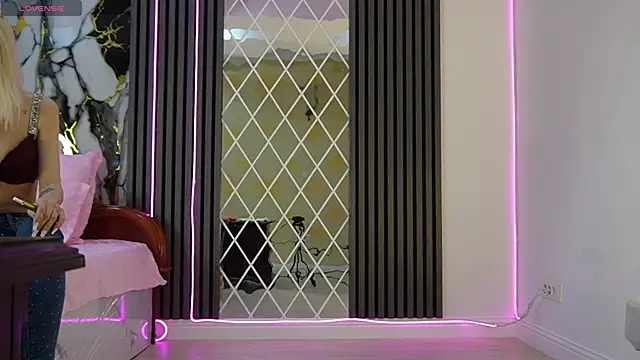 ZyraAngel online show from March 29, 2026, 1:46 pm