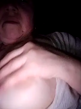 Snapshot of ViktoriaToytor55 chatting on March 21, 2026, 8:35 pm ViktoriaToytor55 online show from March 21, 2026, 8:35 pm