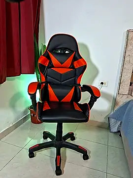 Snapshot of Megan_hugeboobs chatting on April 14, 2026, 2:49 am Megan hugeboobs online show from April 14, 2026, 2:49 am