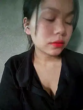 Snapshot of -Kenchan- chatting on April 15, 2026, 5:24 am -Kenchan- online show from April 15, 2026, 5:24 am