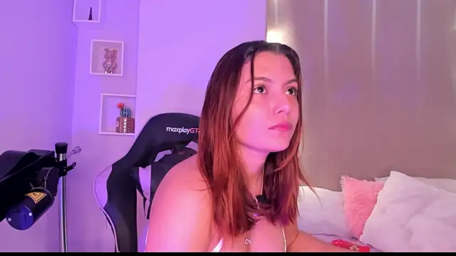 Snapshot of Littletammy4u chatting on June 12, 2026, 12:14 pm Littletammy4u online show from June 12, 2026, 12:14 pm