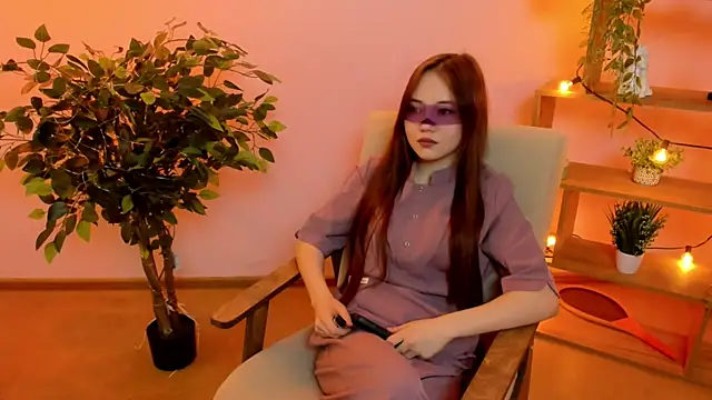 RoniDetterich online show from March 21, 2026, 4:14 am