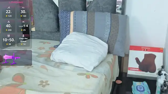 liana hot  online show from April 5, 2026, 11:28 am