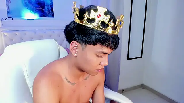 thiagosterling online show from May 13, 2026, 12:50 am