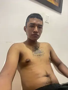 Snapshot of juliancito222 chatting on July 19, 2026, 11:18 am juliancito222 online show from July 19, 2026, 11:18 am