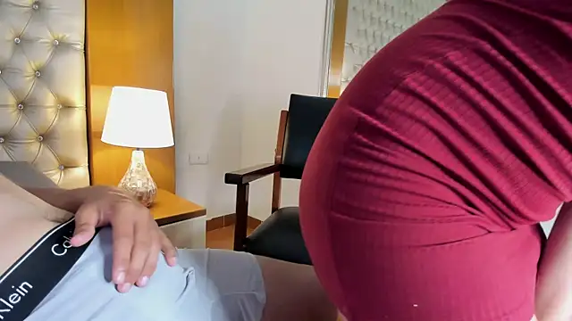 JulietaandRomeo online show from April 17, 2026, 4:26 am