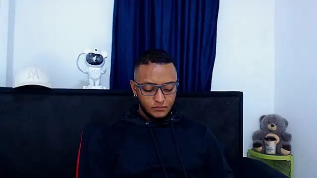 MascTyler online show from April 1, 2026, 11:12 pm