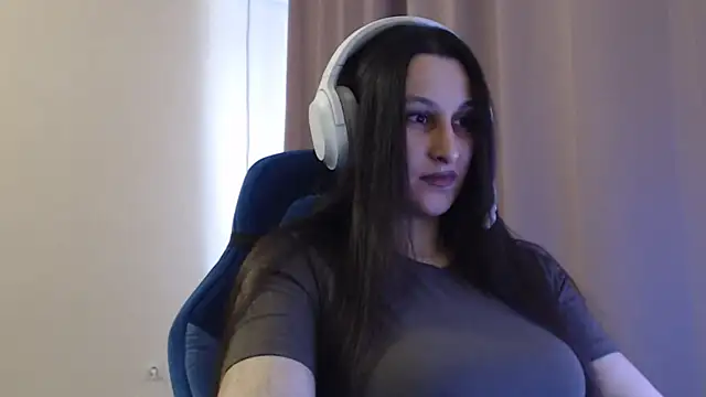 RiffedEye online show from April 16, 2026, 2:07 pm