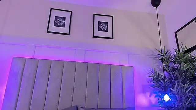 DakotaHarrison online show from April 1, 2026, 11:55 am