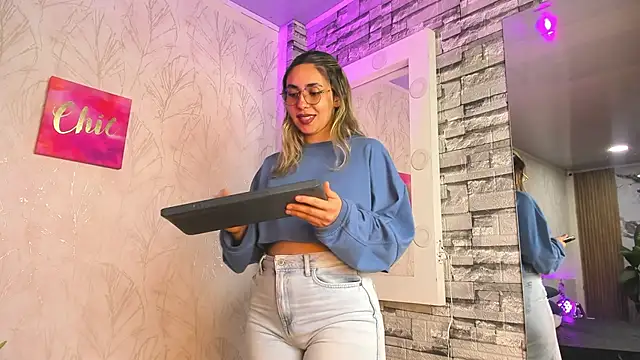 EimyBlake online show from March 30, 2026, 10:33 pm