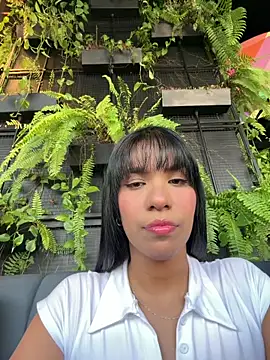 MonserratJons01 online show from May 26, 2026, 10:19 pm