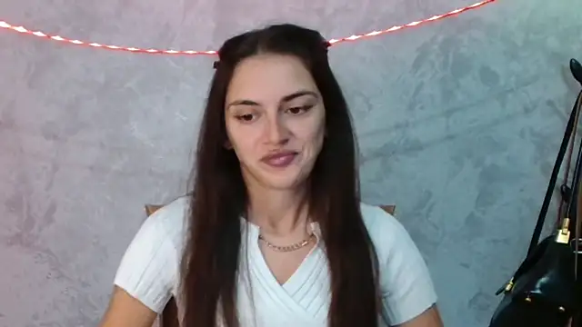 Snapshot of RoxiCherry chatting on June 26, 2026, 6:30 am RoxiCherry online show from June 26, 2026, 6:30 am