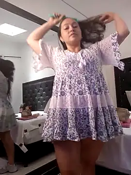 SabrinaVantress online show from April 17, 2026, 6:33 pm